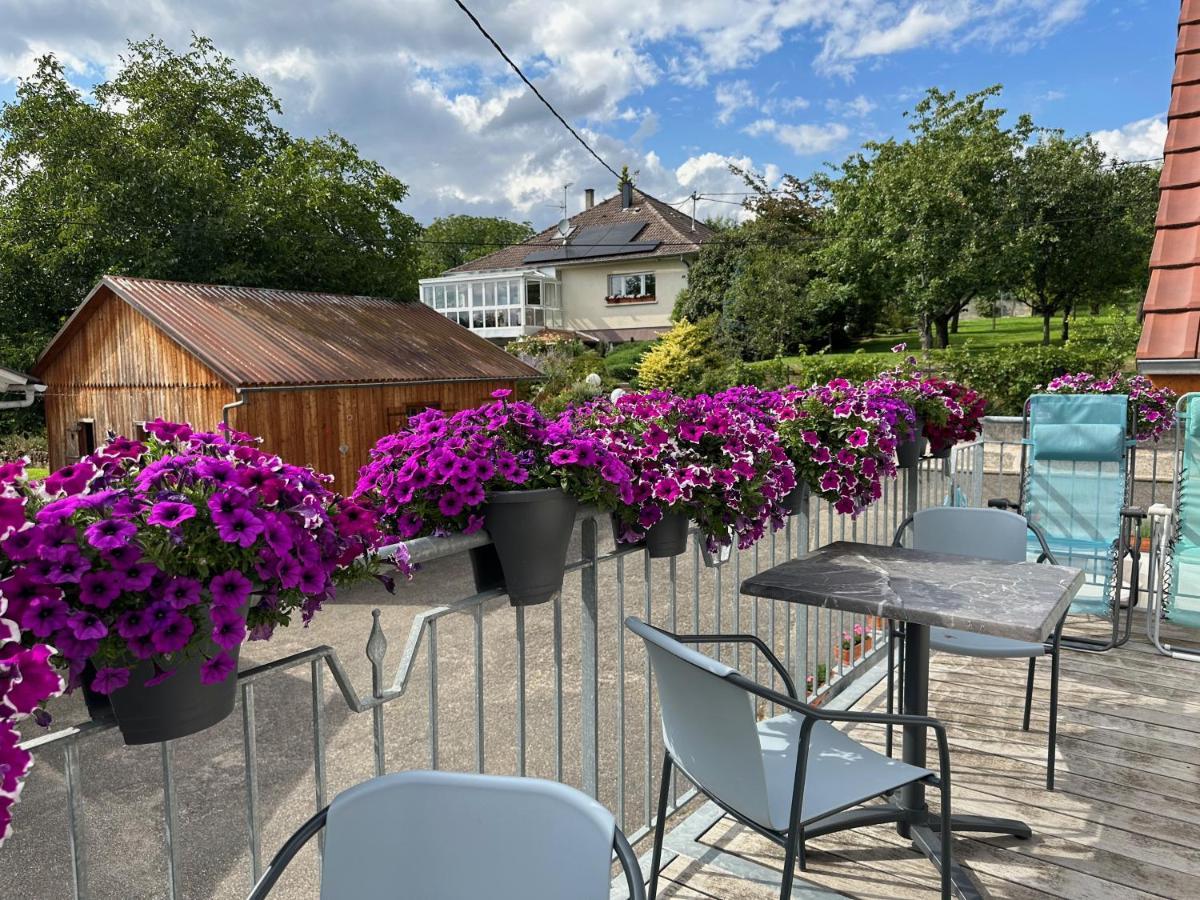 Au Parfum Des Roses Apartment Gunstett Екстериор снимка